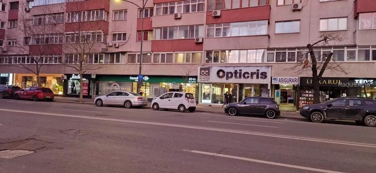 DOROBANTI -Stefan cel Mare  - 110 mp-2.600 euro / luna - 3