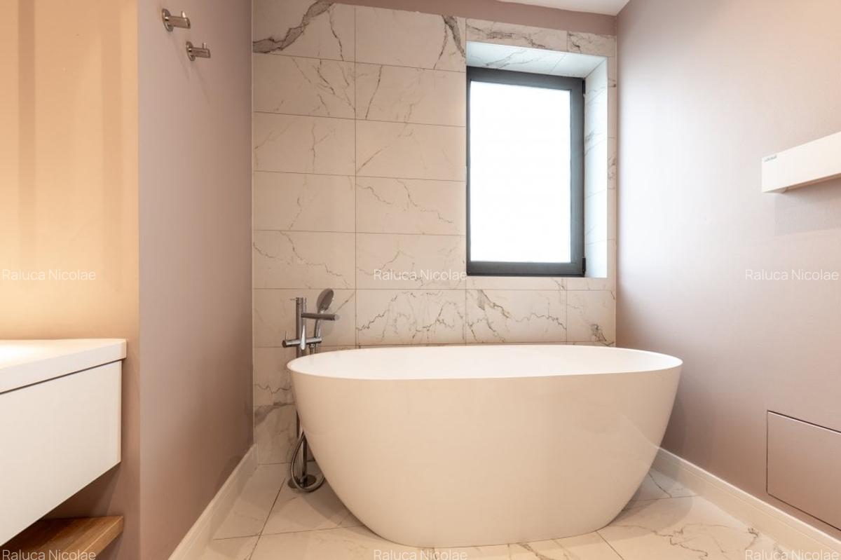 Penthouse Mobilat si Utilat cu Priveliste Panoramica spre oras - 15