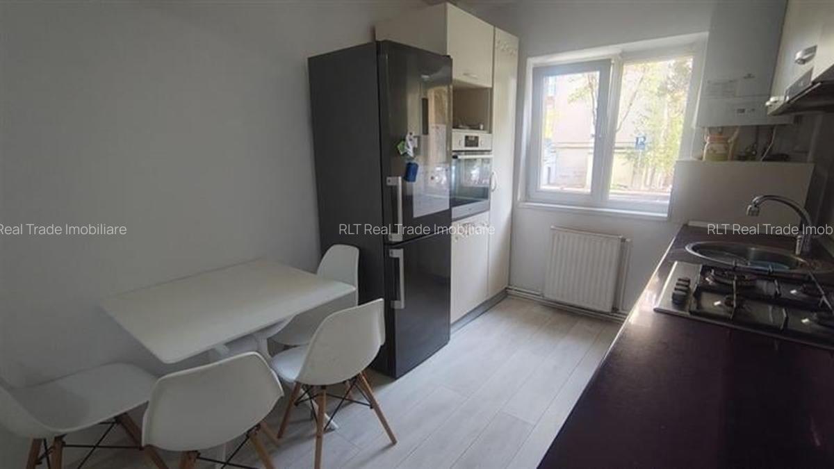 Apartament cu 3 camere decomandat, mobilat în Răcădău - 3