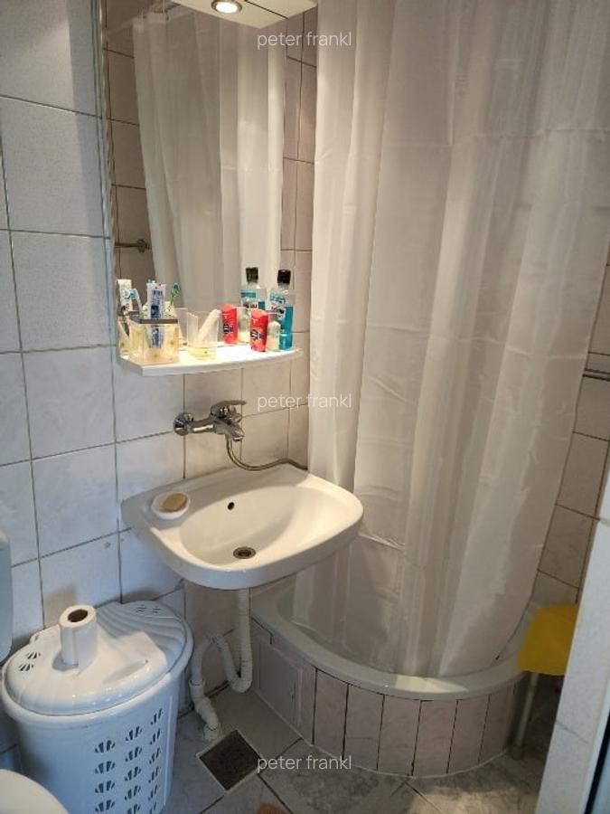 Apartament mic dar ingrijit. La Domenii, lângă liceu. - 7