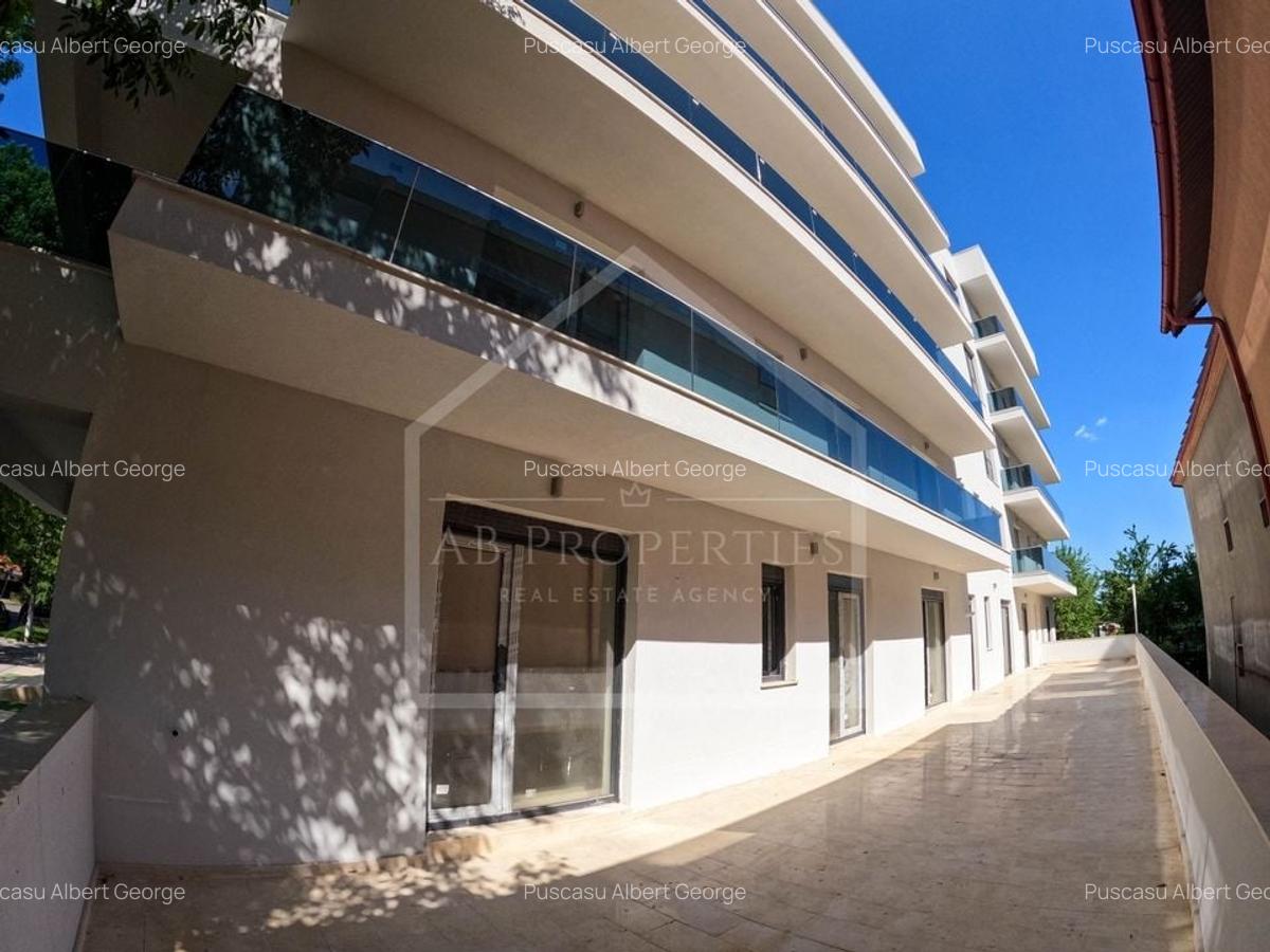 Apartament cu 4 camere decomandat în Băneasa - 9