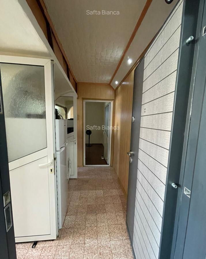 Apartament de vanzare renovat recent - 1