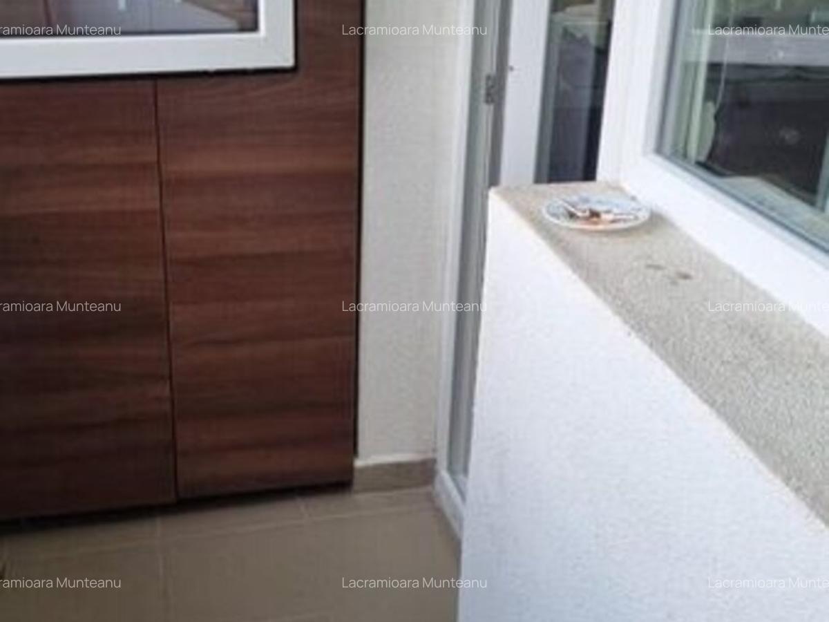 Titan , Postasului - 15