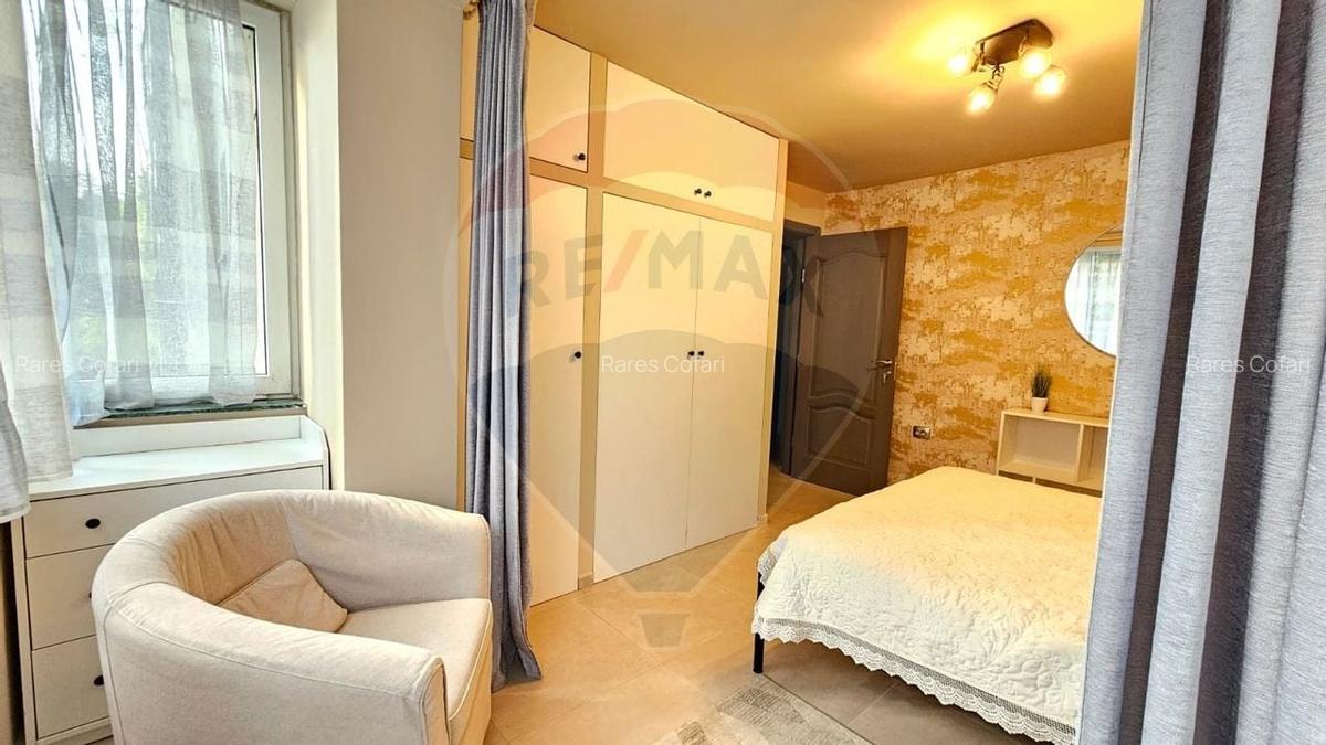 Inchiriez apartament modern cu 4 camere in zona Parcul Central - 13