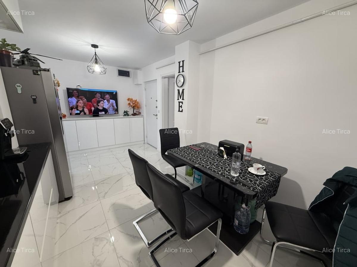 Apartament 3 camere, decomandat, 67 mp, cartier 1 Mai,  Scoala 36 - 8 Apartament 3 camere, decomandat, 67 mp, cartier 1 Mai,  Scoala 36 - 8