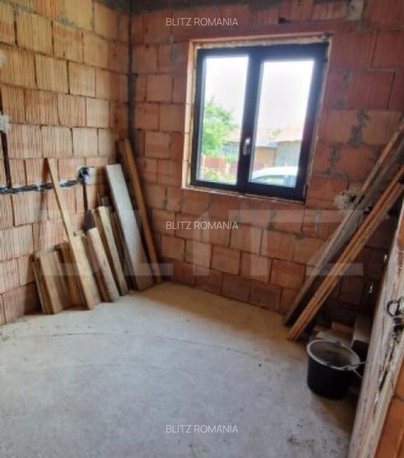 Casa parter, 120 mp, teren 1000 mp, la 25 km de orasul Bistr - 9