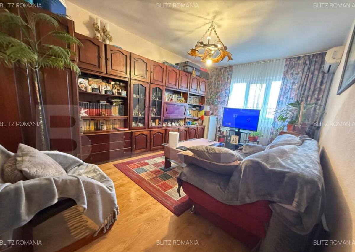 Apartament 2 camere, zona Mall - 1