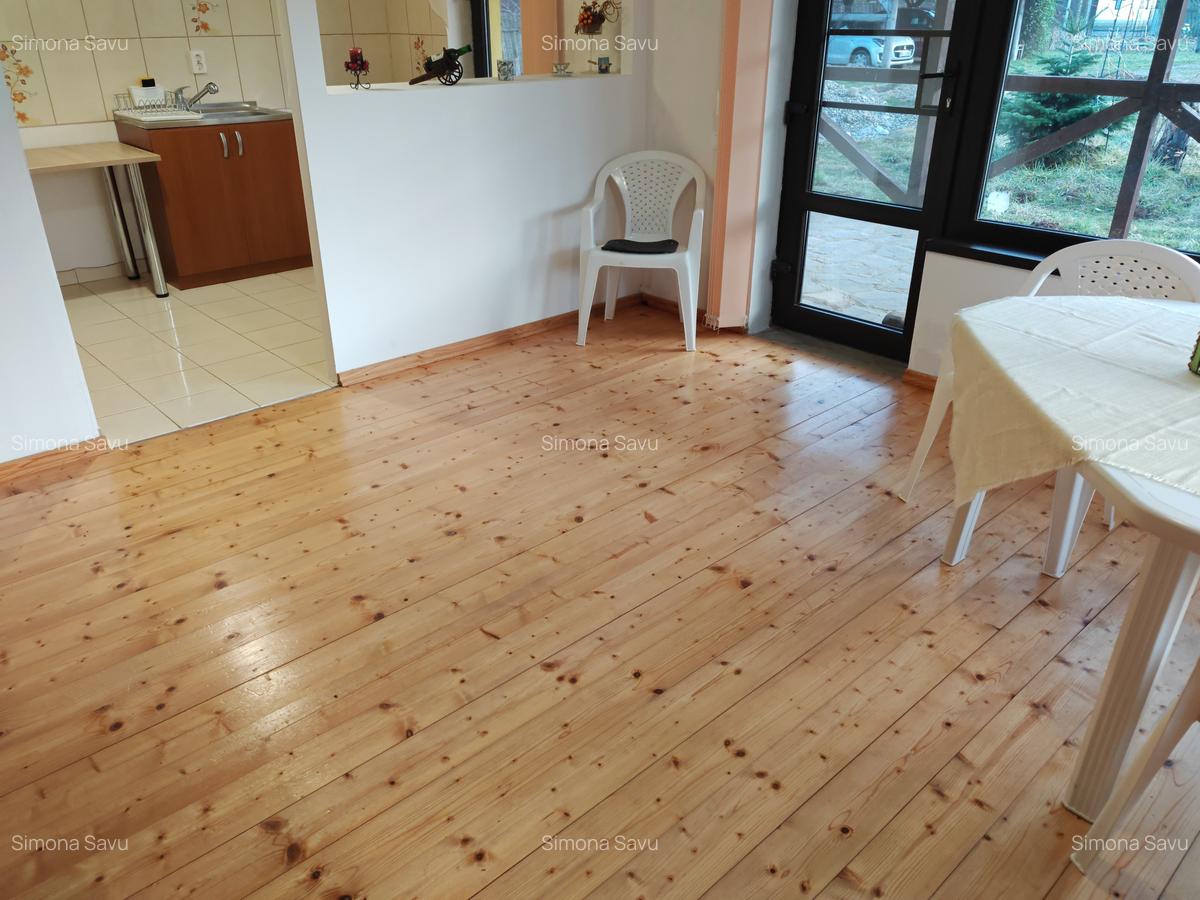 Casa 4 camere libera la vanzare, pozitie deosebita VULCAN - 4