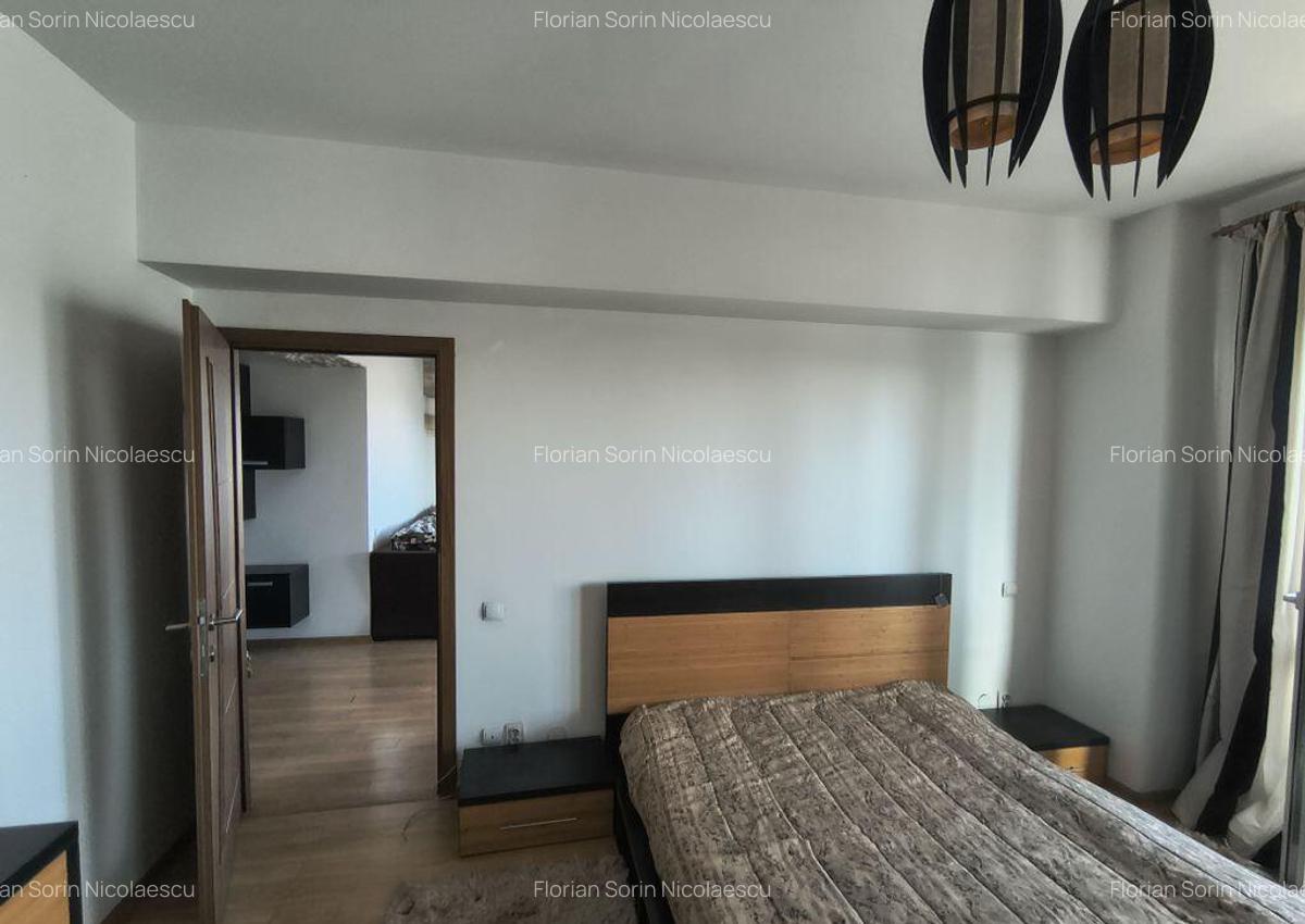 Delta Vacare?ti - Pia?a Sudului - 9 Delta Vacare?ti - Pia?a Sudului - 9