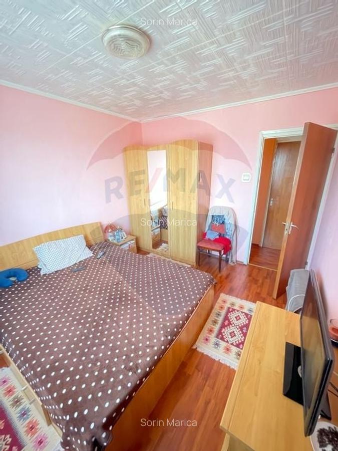 Apartament cu 3 camere decomandat, mobilat în P-ța Gorjului - 9