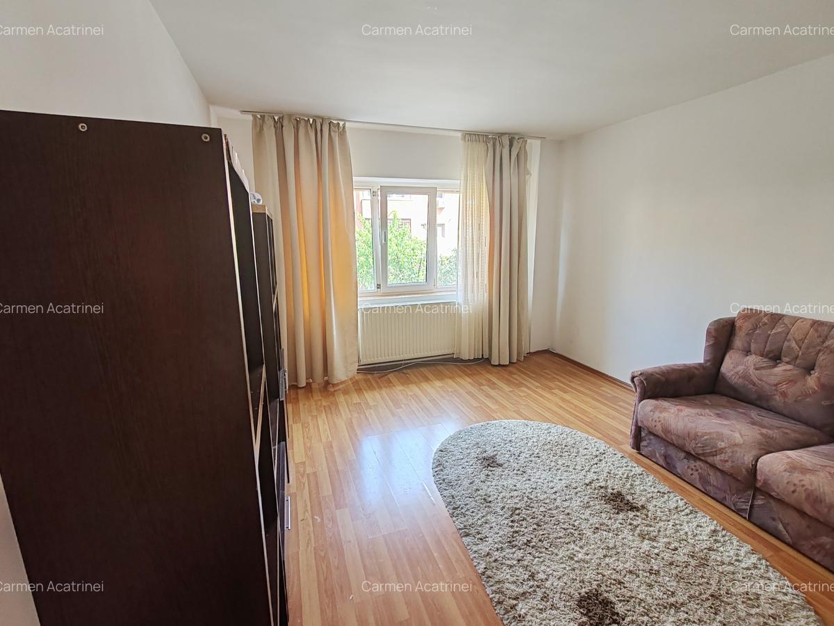 Apartament cu 2 camere decomandat în Răcădău - 1