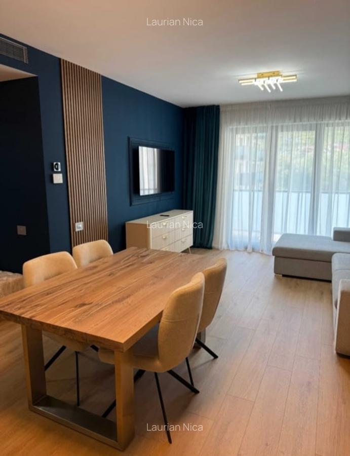 Chirie apartament 3 camere, LUX, parcare, ansamblu nou - 1