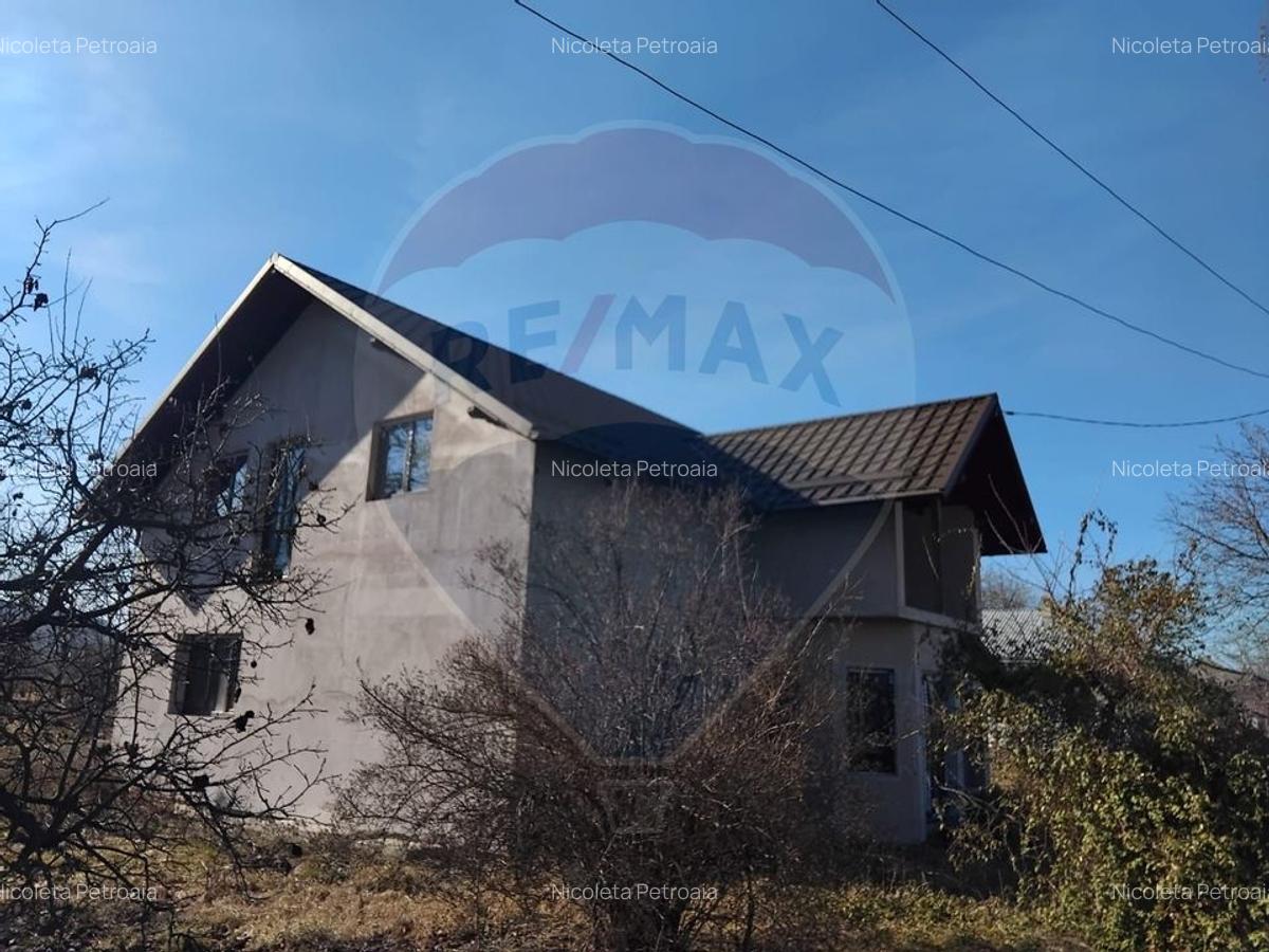 Casa cu teren la tara - 1