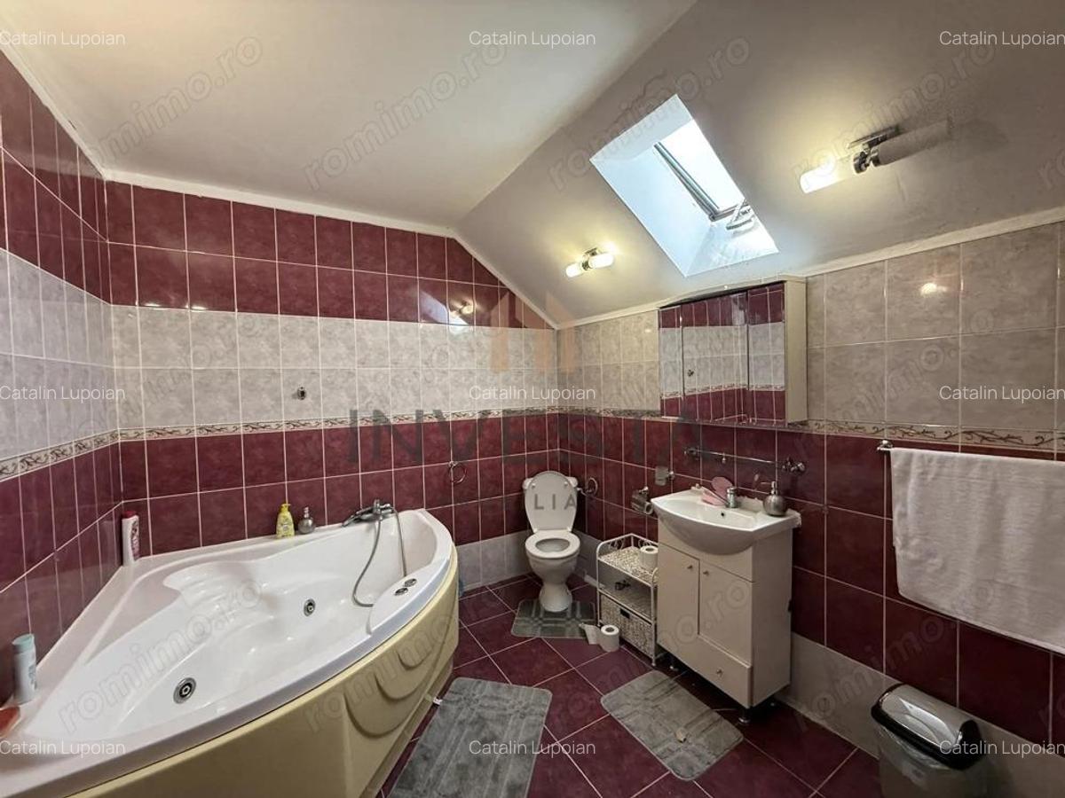 De vanzare Casa individuala 180 mp utili, teren 1080 mp cu front 24 - 9