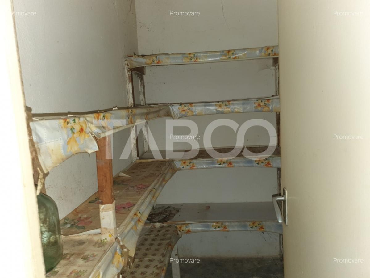 Apartament 3 camere decomandate 65 mp + 5 mp balcon parter Fagaras - 10