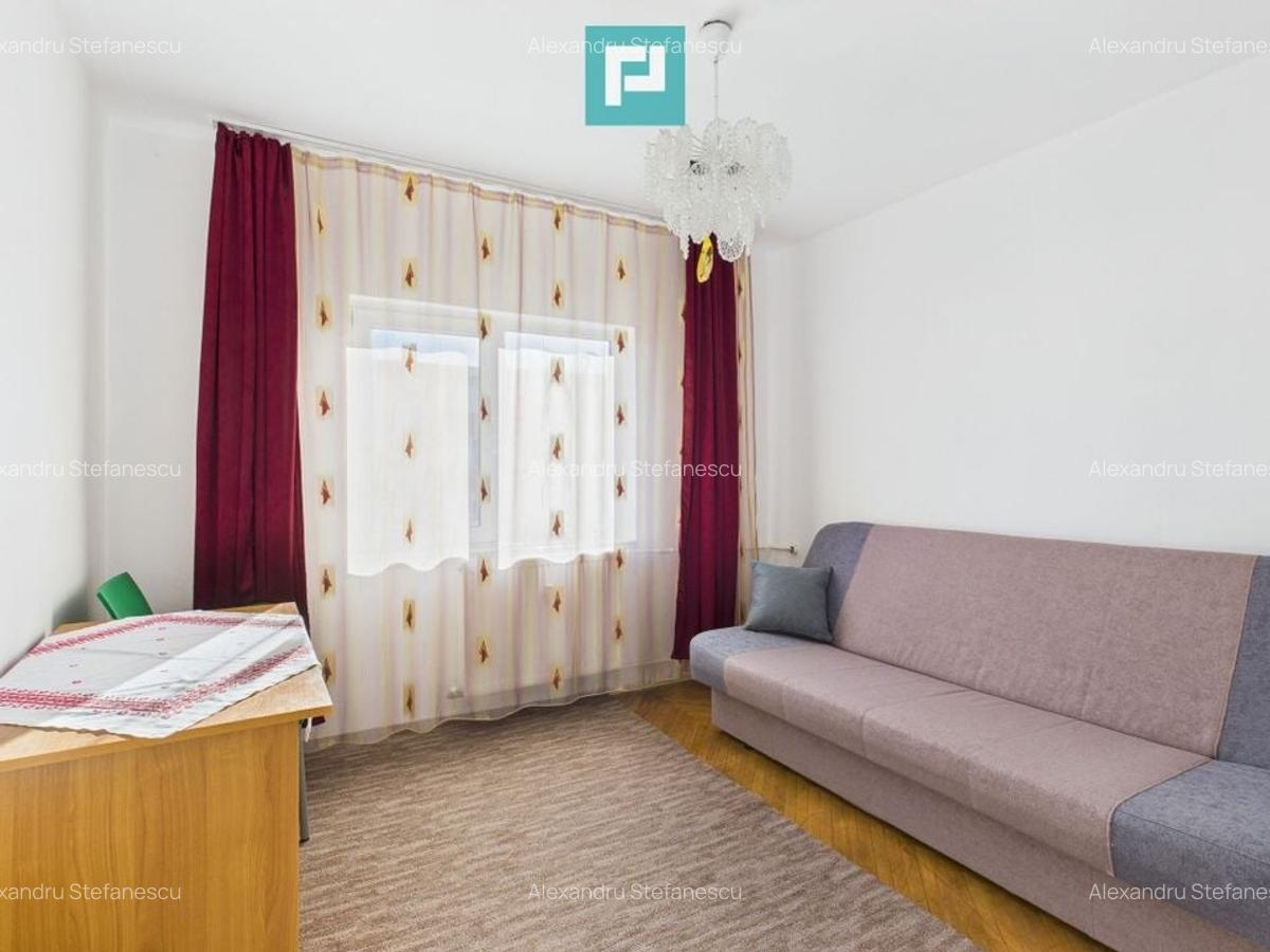 Apartament decomandat cu patru camere de inchiriat - 3