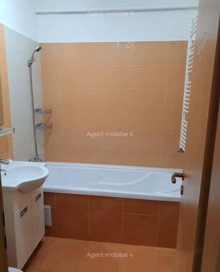3 camere zona Brancoveanu - 1