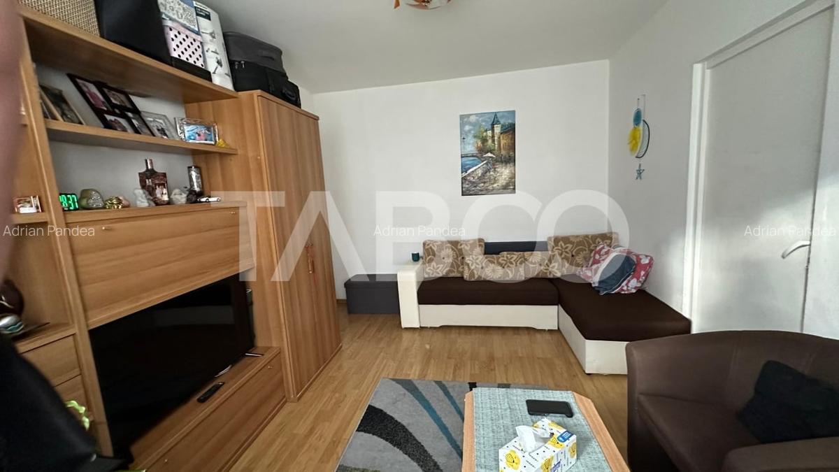 Apartament  2 camere  etaj intermediar zona Mihai Viteazul Sibiu - 2