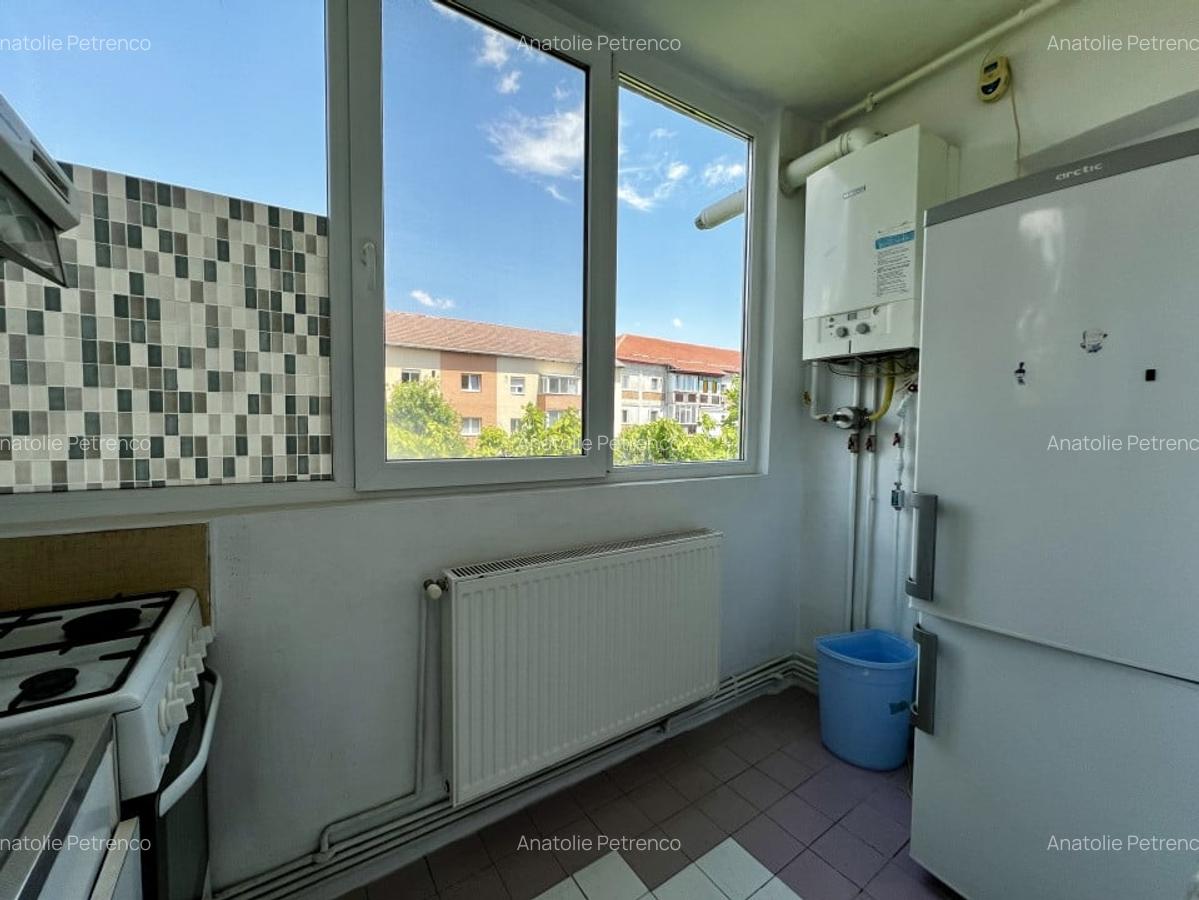 Apartament 3 camere cu garaj, decomandat, etaj intermediar, 65mp, zona Girocului - 10