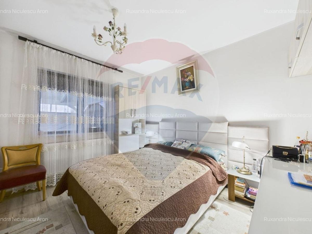 Casa / Vila cu 5 camere de vanzare in zona Central - 12