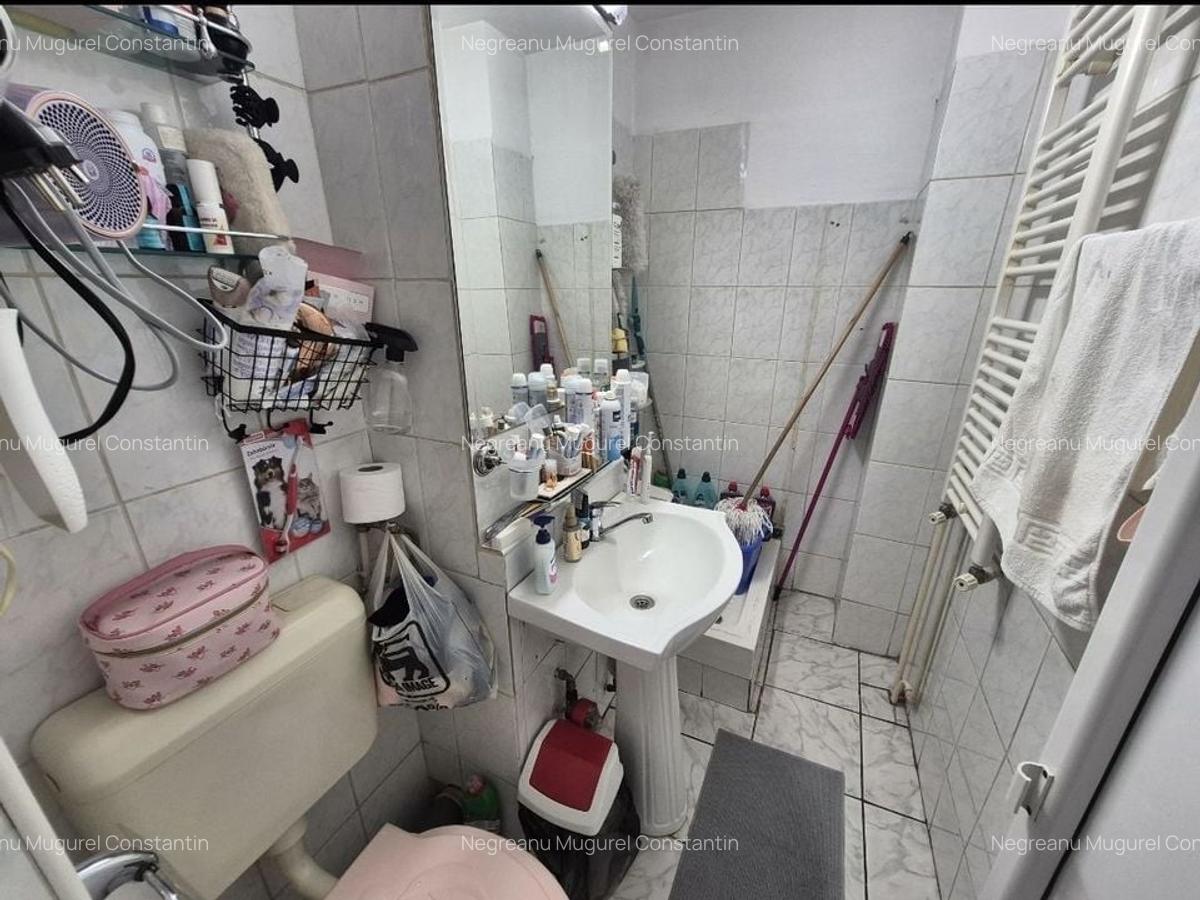 Ap decomandat 4 camere , 2 bau si 2 balcoane-zona Colentina bloc 1986 - 17
