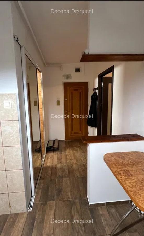 Garsoniera-Decomandata-Bloc Apartamente-Garii-Piata-Cod 4512 - 3