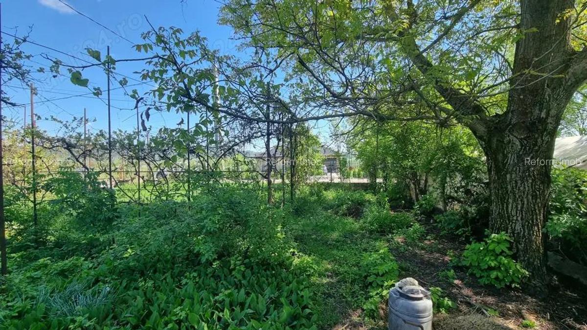 De vanzare casa in Bon?ida cu teren generos - 1