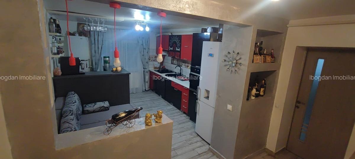 Apartament cu 3 camere în zona Uzina 2, cod 8125 - 5