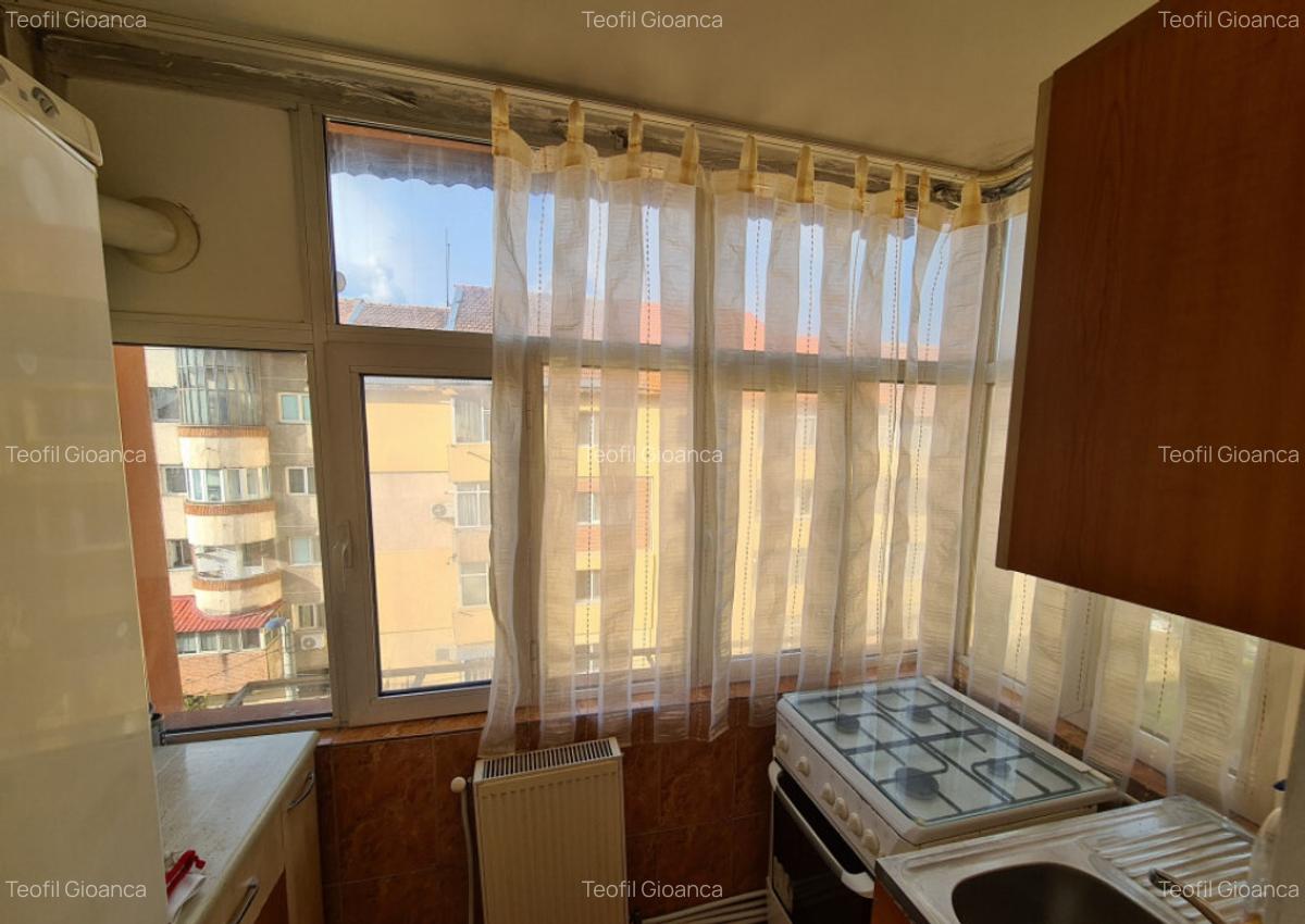 Inchiriere apartament 2 camere zona Pia?a Centrala, T - 5 Inchiriere apartament 2 camere zona Pia?a Centrala, T - 5