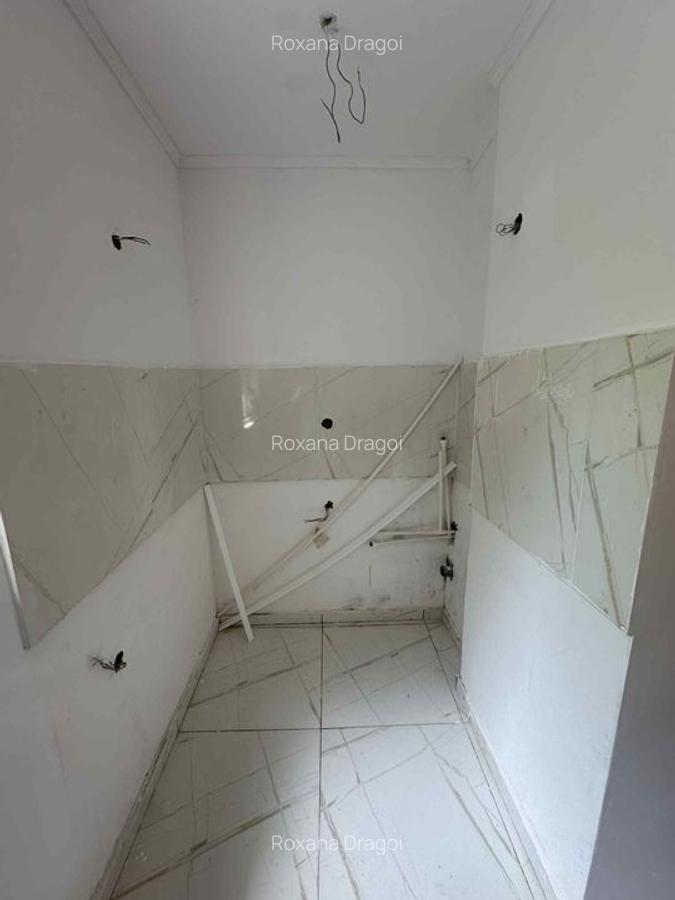 Apartament cu 3 camere decomandat în Trafic Greu - 9