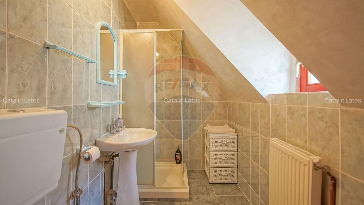 Casa cu 6 camere de vanzare in Rasnov, teren 1.100 mp, zona Glajarie - 19
