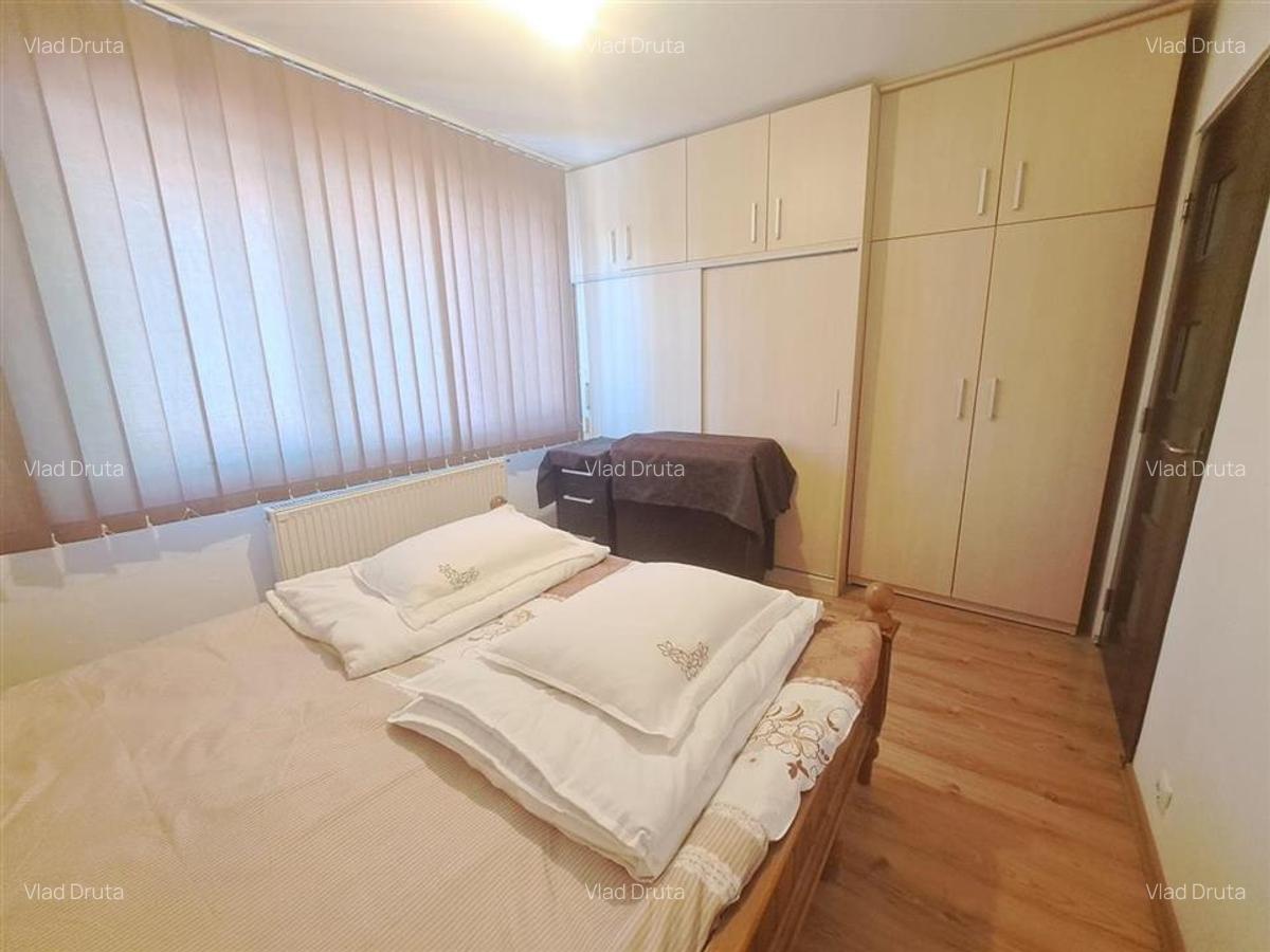 Apartament cu 3 camere decomandat în Central - 8