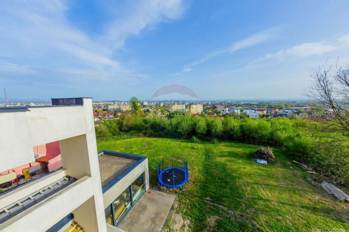 Vila cu piscina 15 ari si panorama de vanzare str. Grigore Ureche - 5