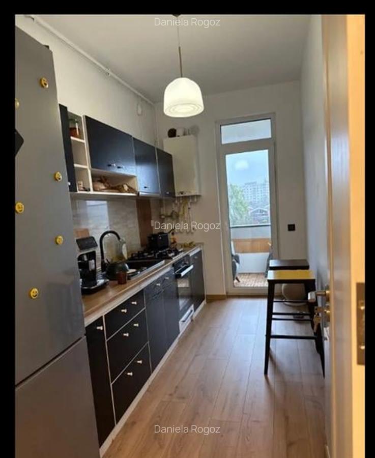 Garsoniera, Titan - 1