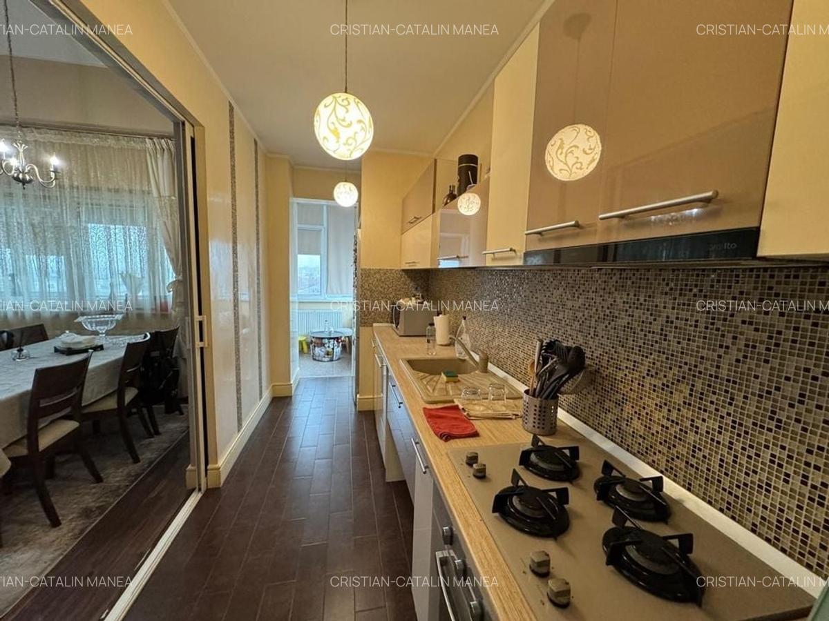 Penthouse cu 3 camere decomandat, mobilat în Brătianu - 5
