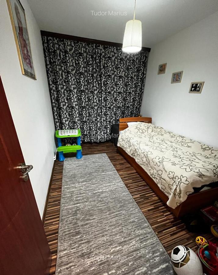 Apartament 4 camere zona de sud a ora?ului - 3