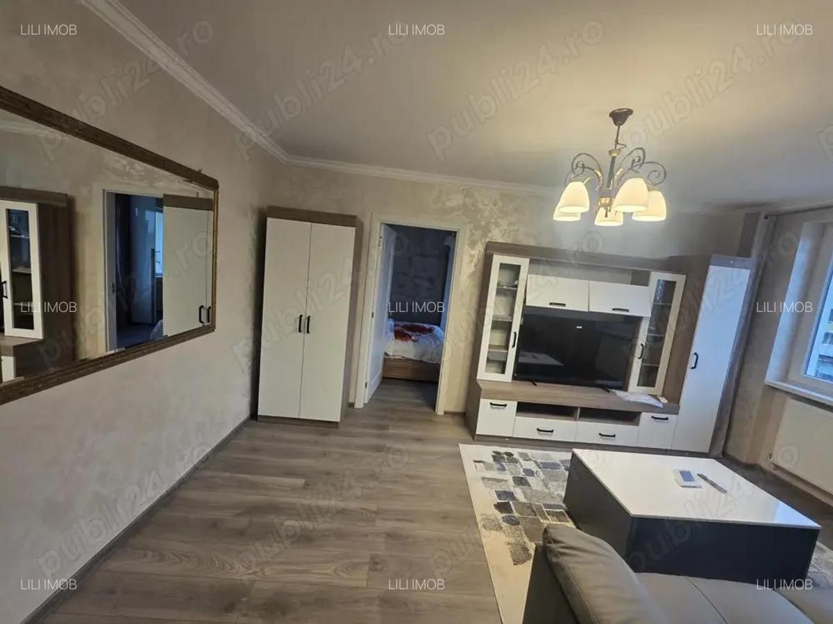 Vand apartament 3 camere ultracentral - 2