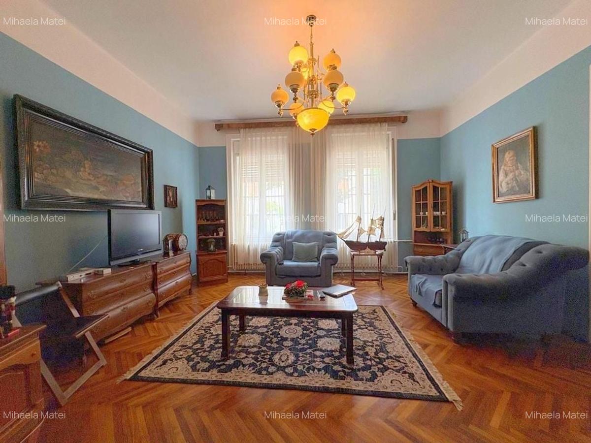 Apartament cu 3 camere decomandat în Bălcescu - 1