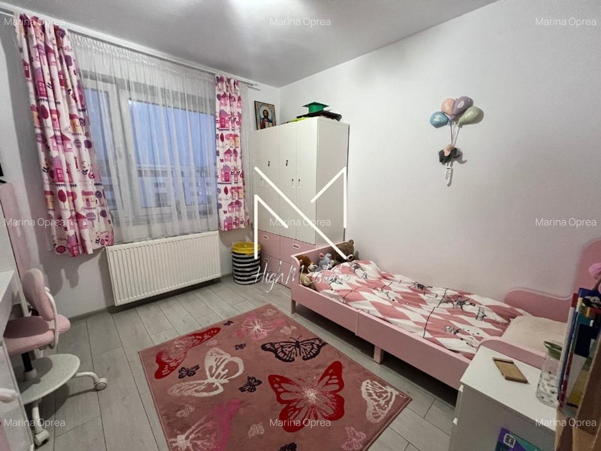 Apartament cu 3 camere decomandat, mobilat în Tractorul - 8