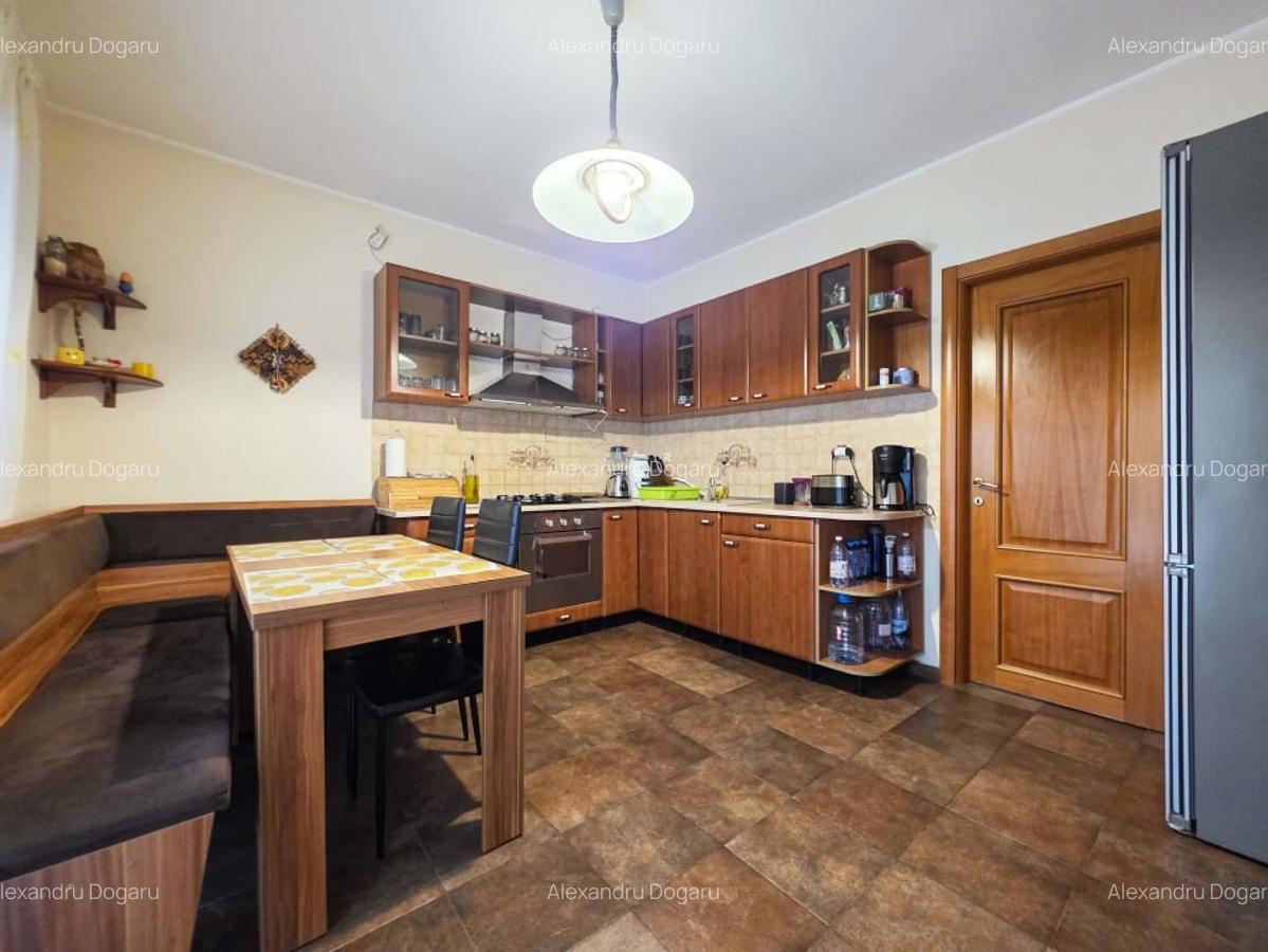Vila de vanzare P+E cu 4 dormitoare - zona Inel 2 - spatioasa si eleganta. - 7 Vila de vanzare P+E cu 4 dormitoare - zona Inel 2 - spatioasa si eleganta. - 7