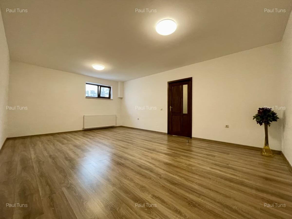 Duplex spatios complet mobilat cu teren de 300mp - 18