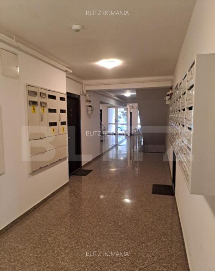 Apartament 2 camere, Tractoru Urban, decomandat - 17