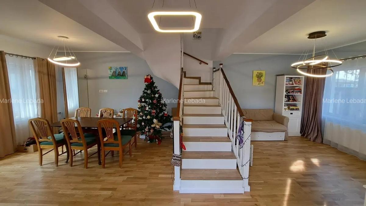Casă cu 5 camere, curte și terasă - Bragadiru - 10