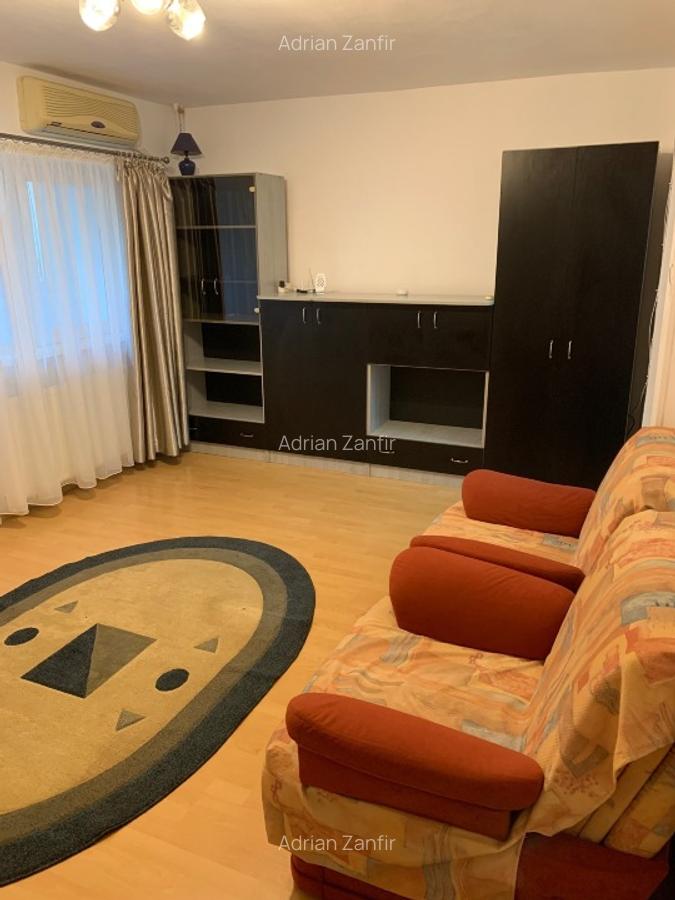 Inchiriez Garsoniera - 2