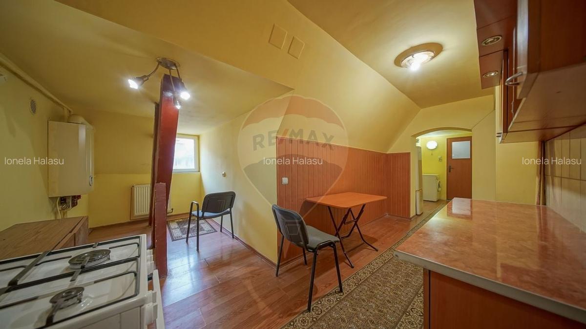 Apartament cu 3 camere decomandat în Centrul Istoric - 8