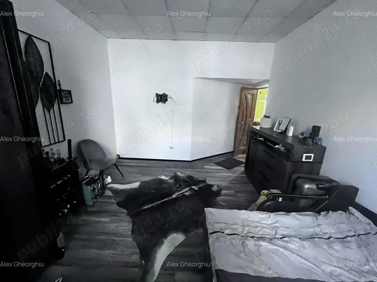 Vand apartament la curte! - 6
