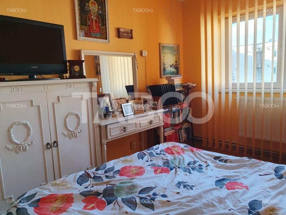 Apartament cu 4 camere semidecomandat, mobilat în Est - 3
