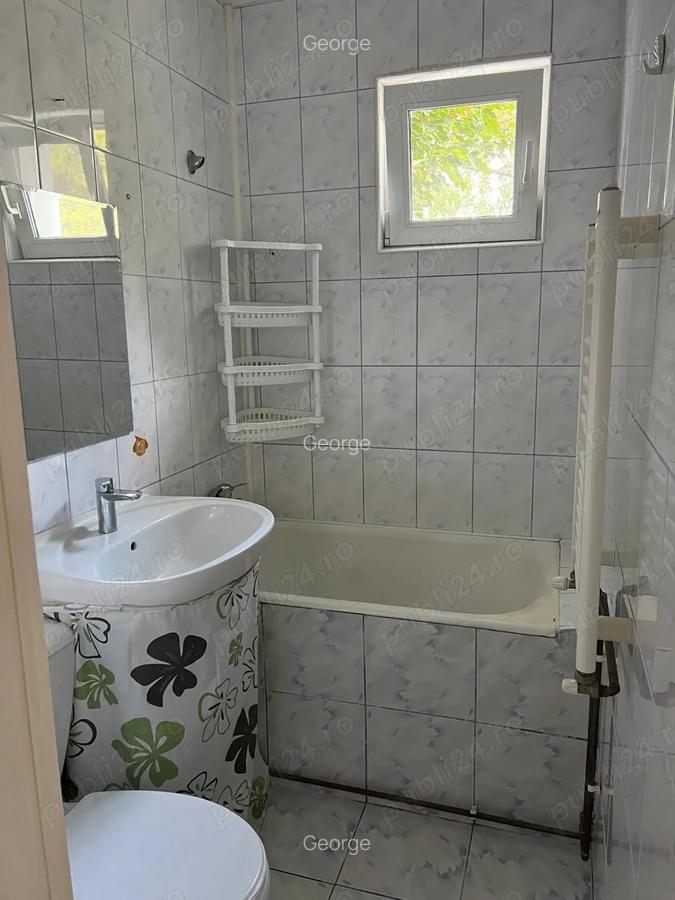 Privat, vand apartament 3 camere, str. Neptun, et. 2 4 - 6 Privat, vand apartament 3 camere, str. Neptun, et. 2 4 - 6