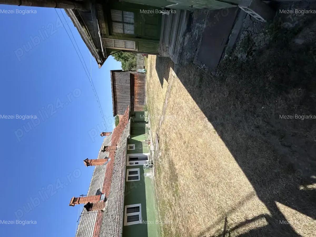 2 corpuri casa si teren generos la 15 minute de Brasov ( Purcareni) - 2