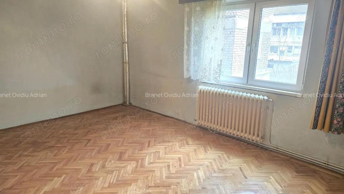 Vand apartament 2 camere decomandat in Deva, zona Gojdu, etaj 1 - 6